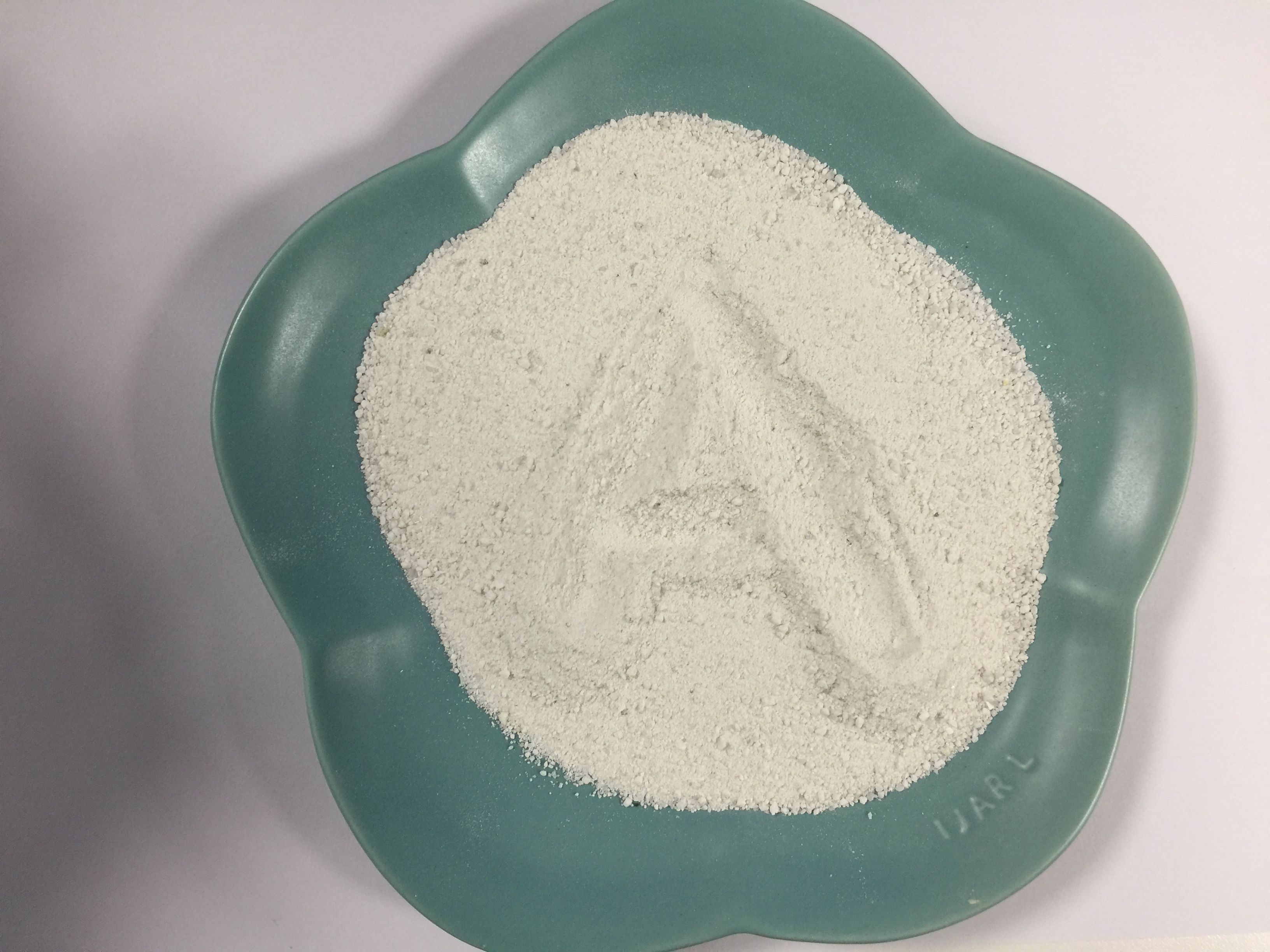 İyi kimyasal denge beyaz kaynaşmış alümina tasarlanmış