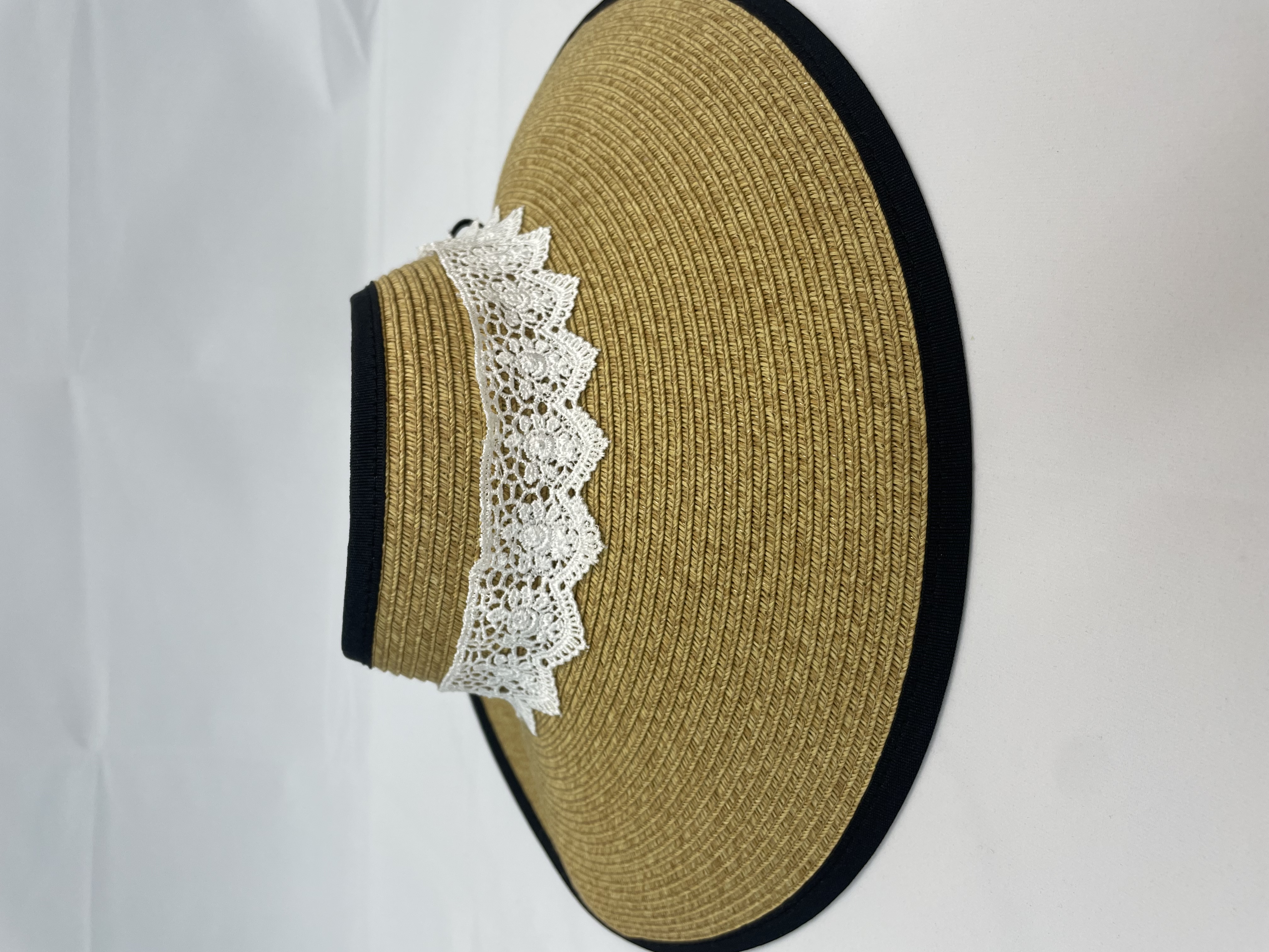 İşlemeli dantel birçok kullanım